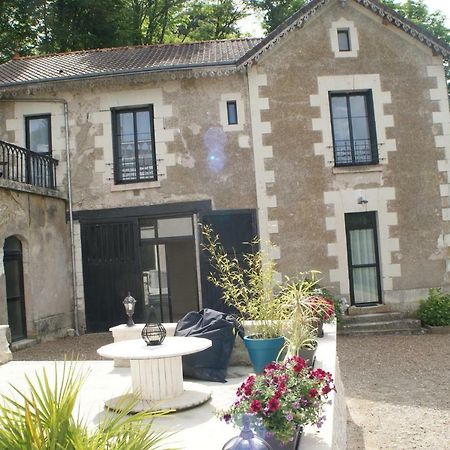 Le Chateau De La Barre Mosnes Exterior photo